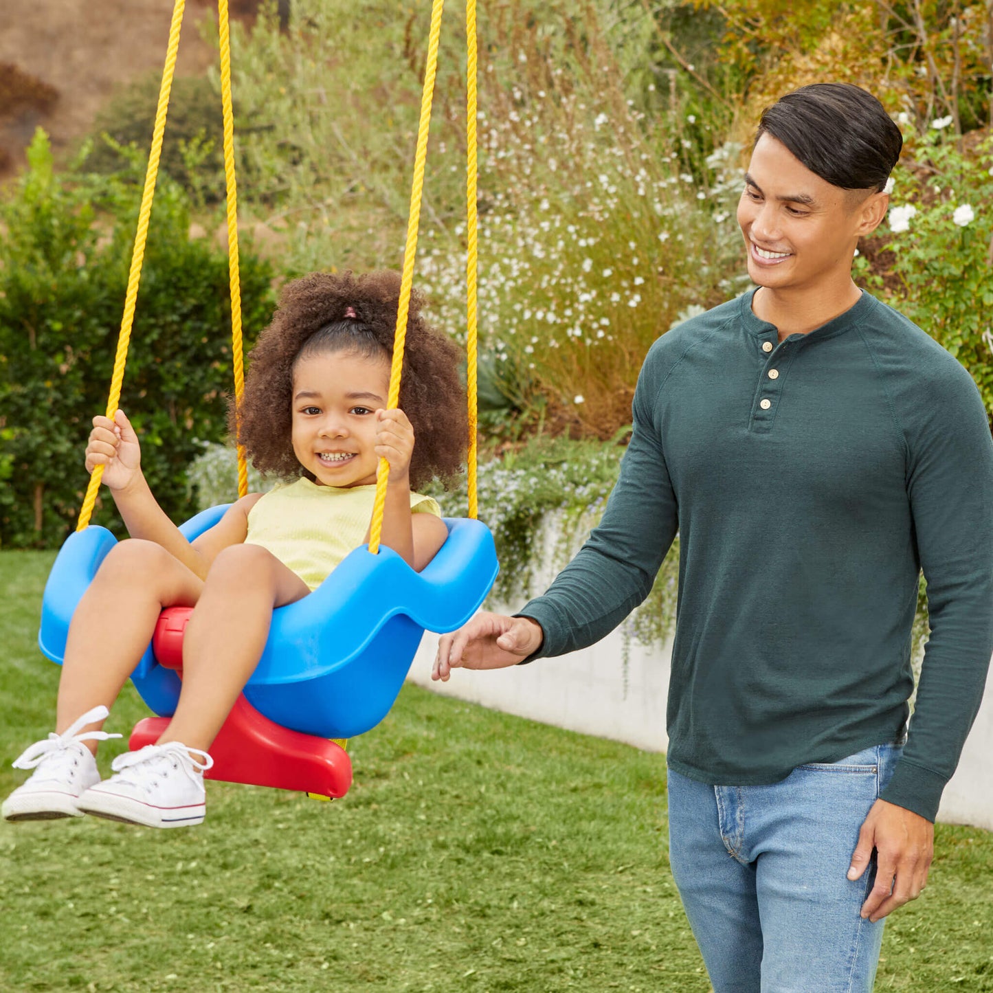 Little Tikes Snug 'n Secure Swing | Little Tikes
