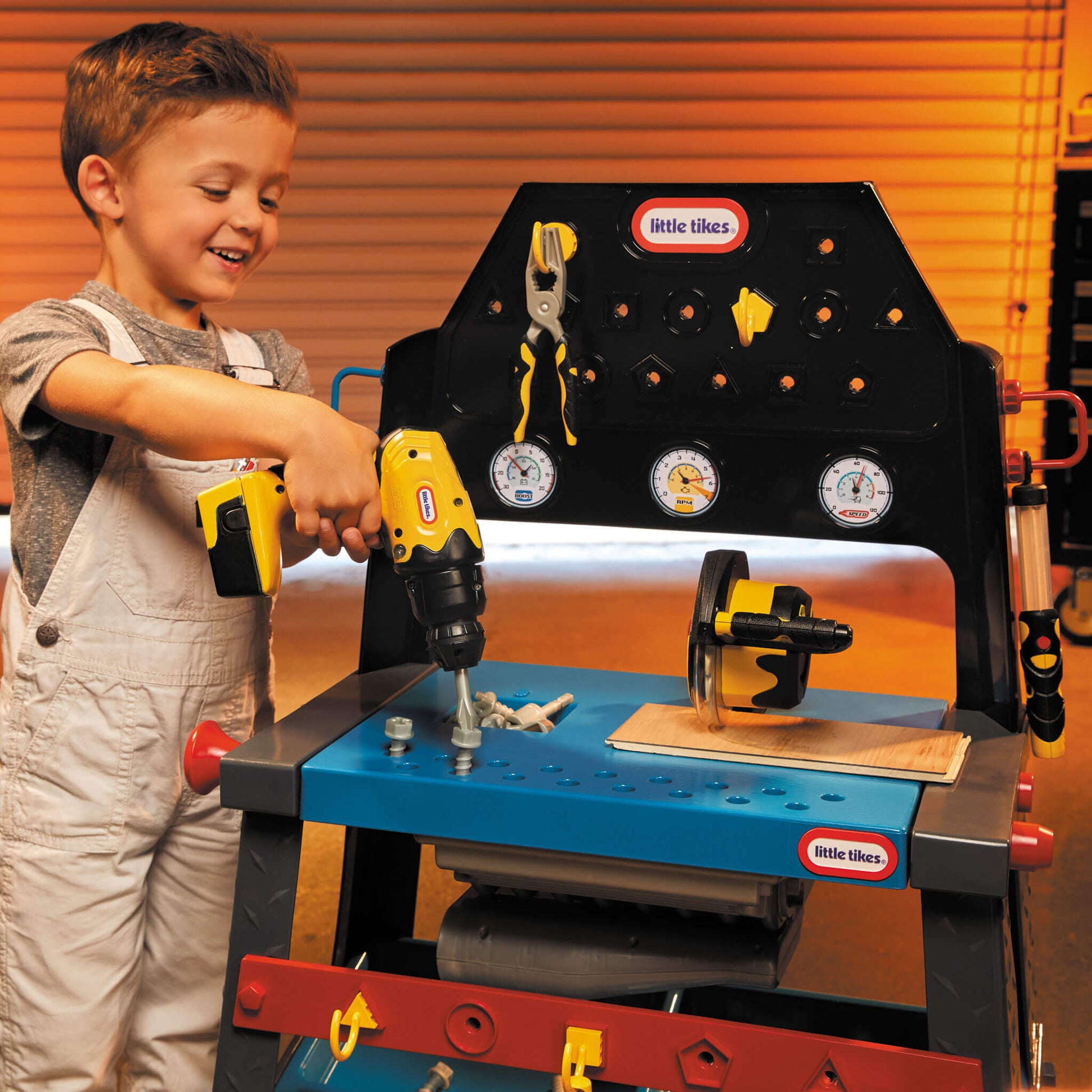 Little Tikes 2-in-1 Buildin' to Learn Motor/Wood Shop | Little Tikes