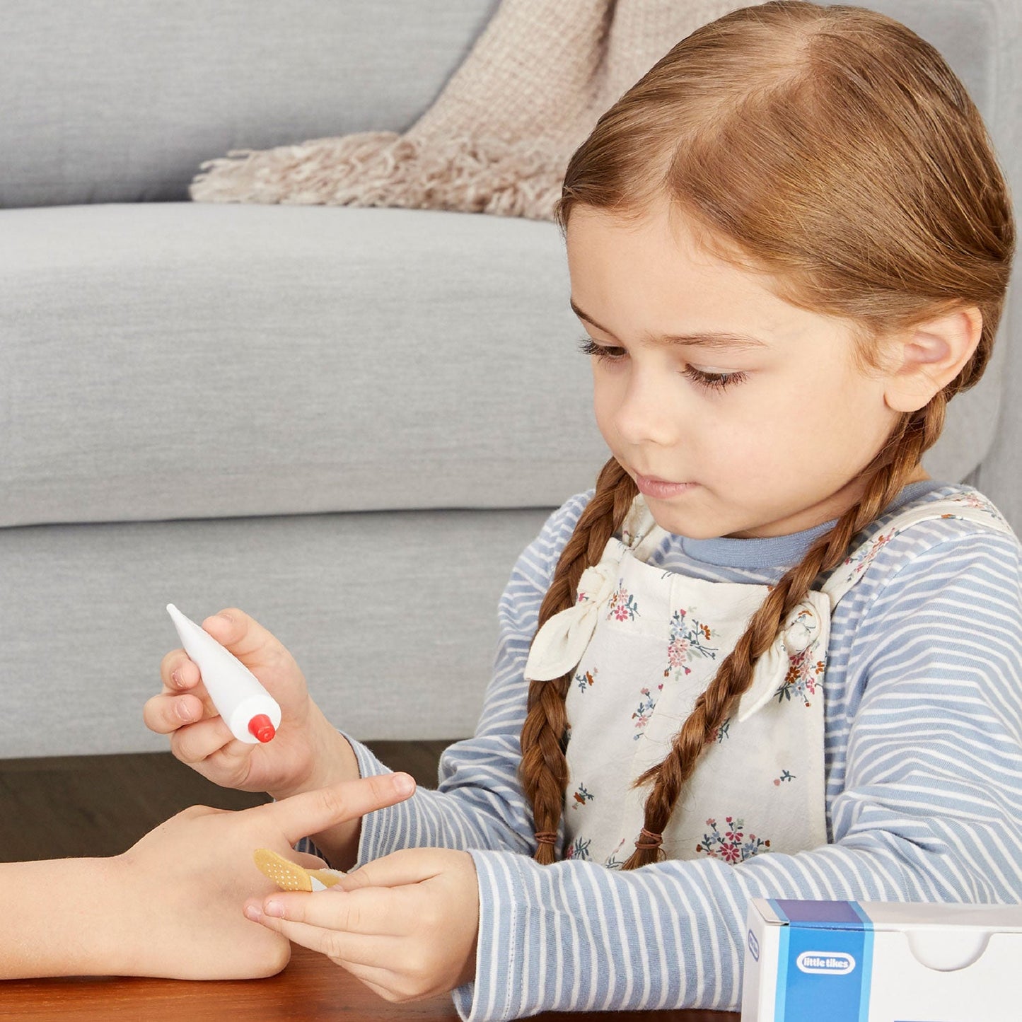 Little Tikes First Aid Kit – Pretend Play Medical Set | Little Tikes