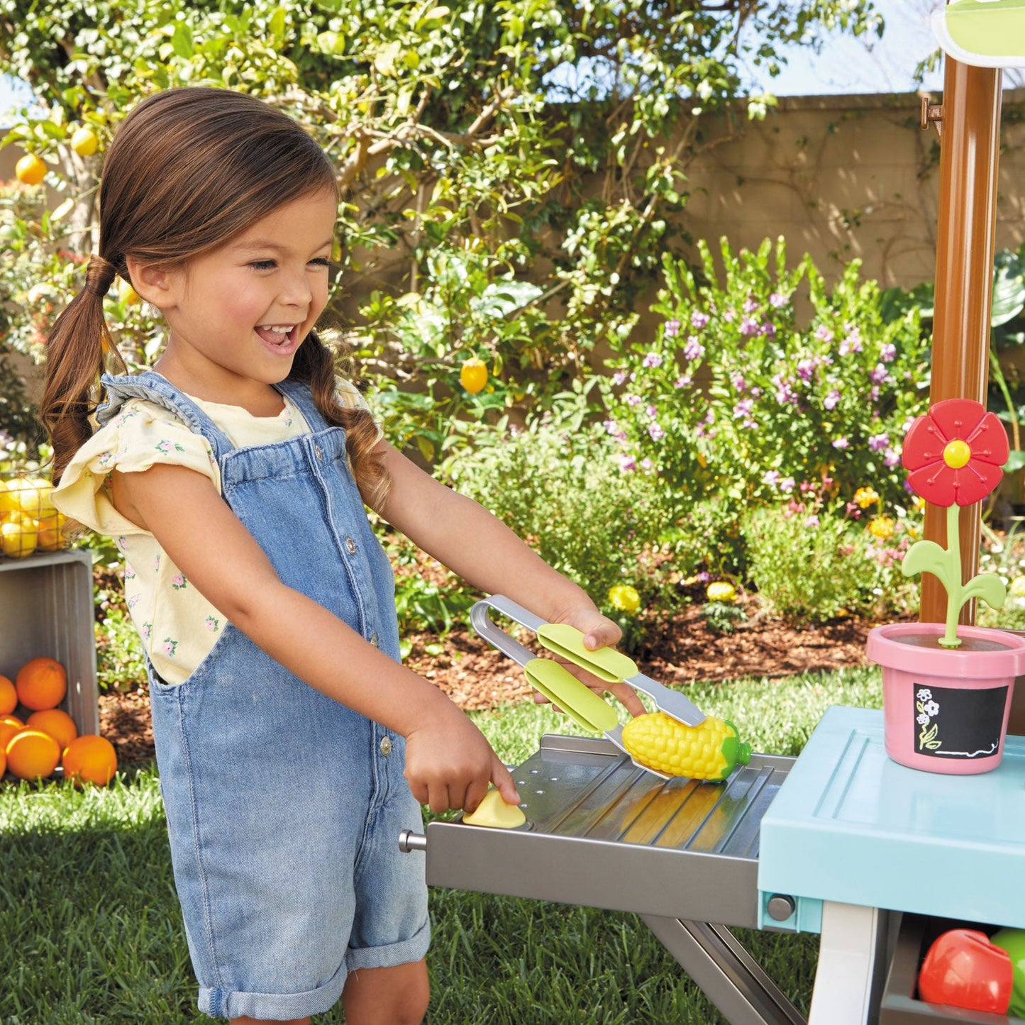 Little Tikes 3-in-1 Garden to Table Market Pretend Play | Little Tikes