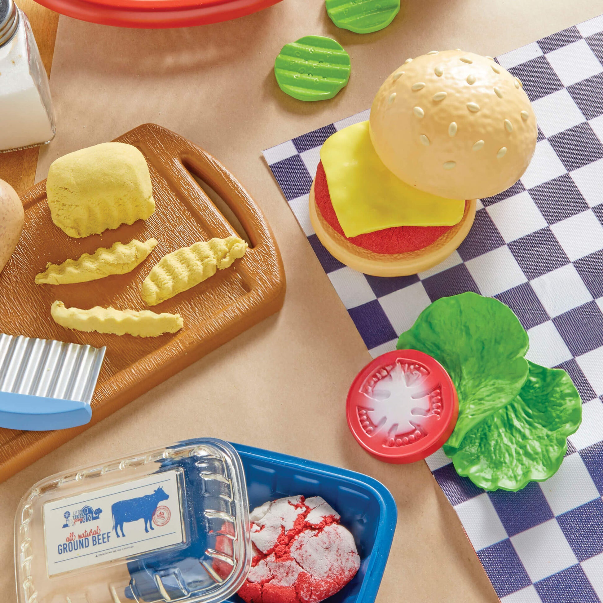 Little Tikes Creative Chefs Cheeseburger and Fries Kit | Little Tikes