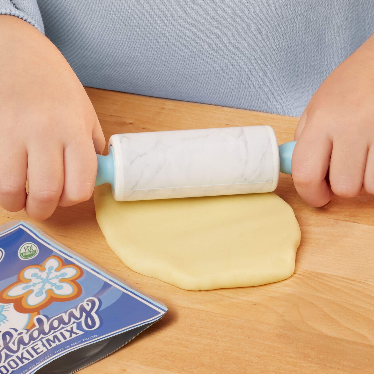 Creative Chefs™ Holiday Cookie Kit | Little Tikes