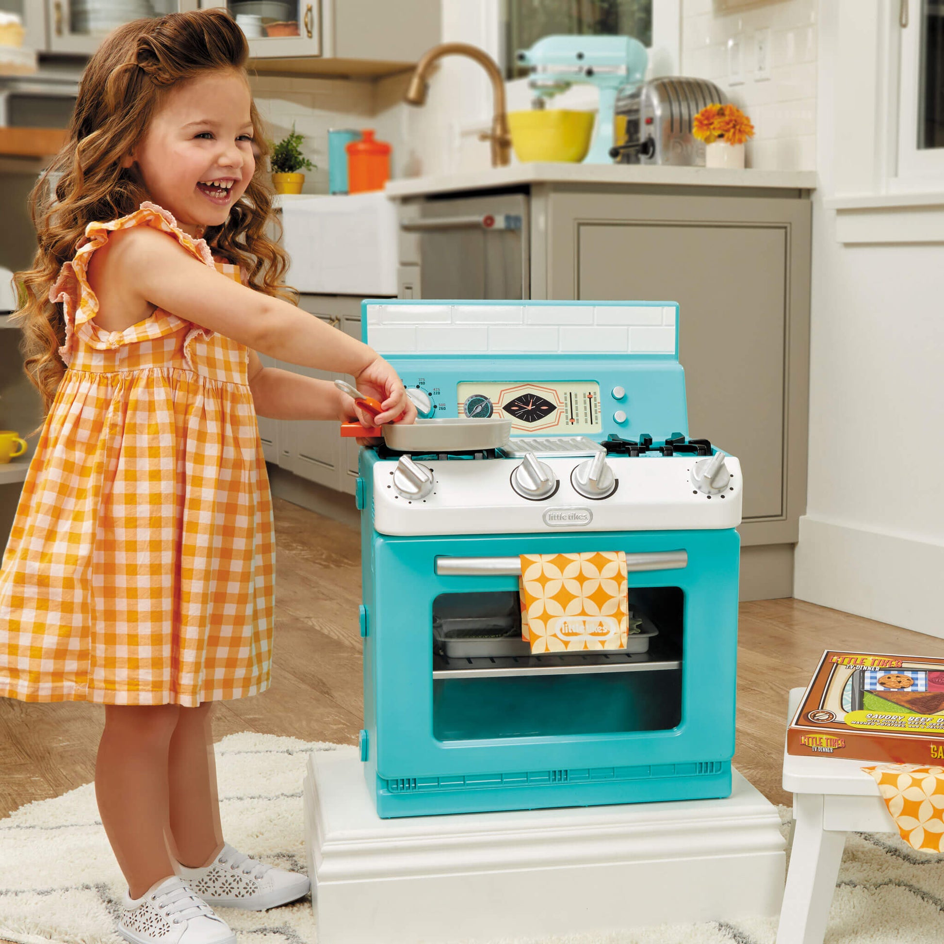 First Retro Oven | Little Tikes
