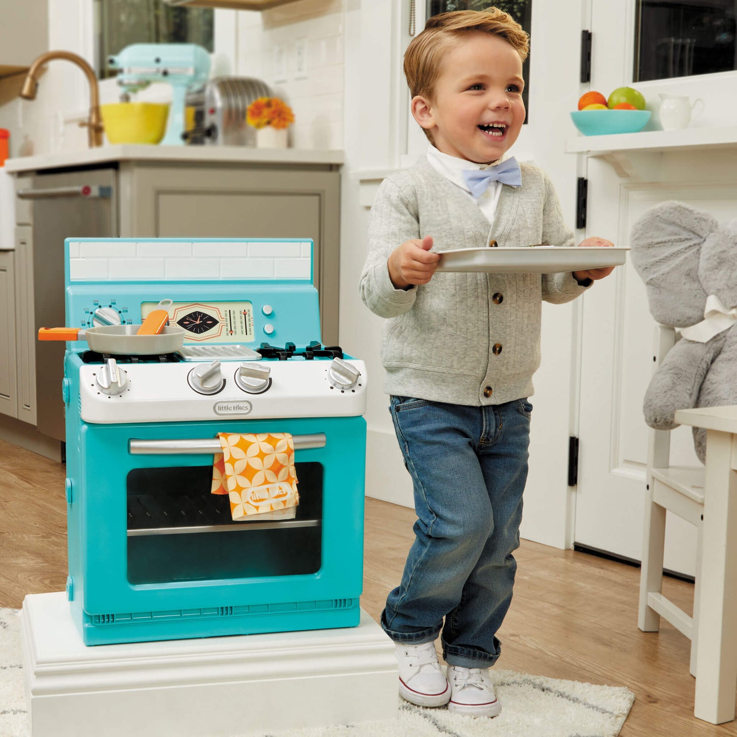 First Retro Oven | Little Tikes