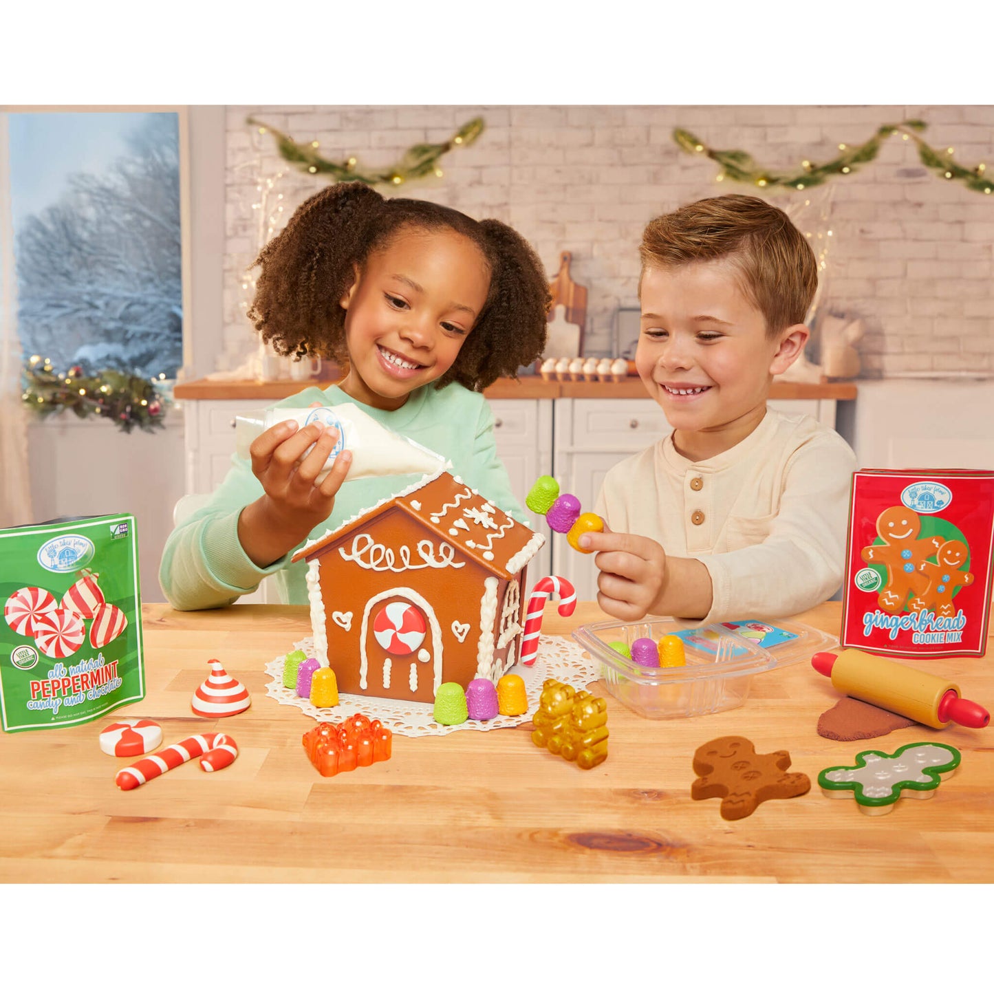 Creative Chefs™ Gingerbread House Kit - Little Tikes Play Food Set | Little Tikes