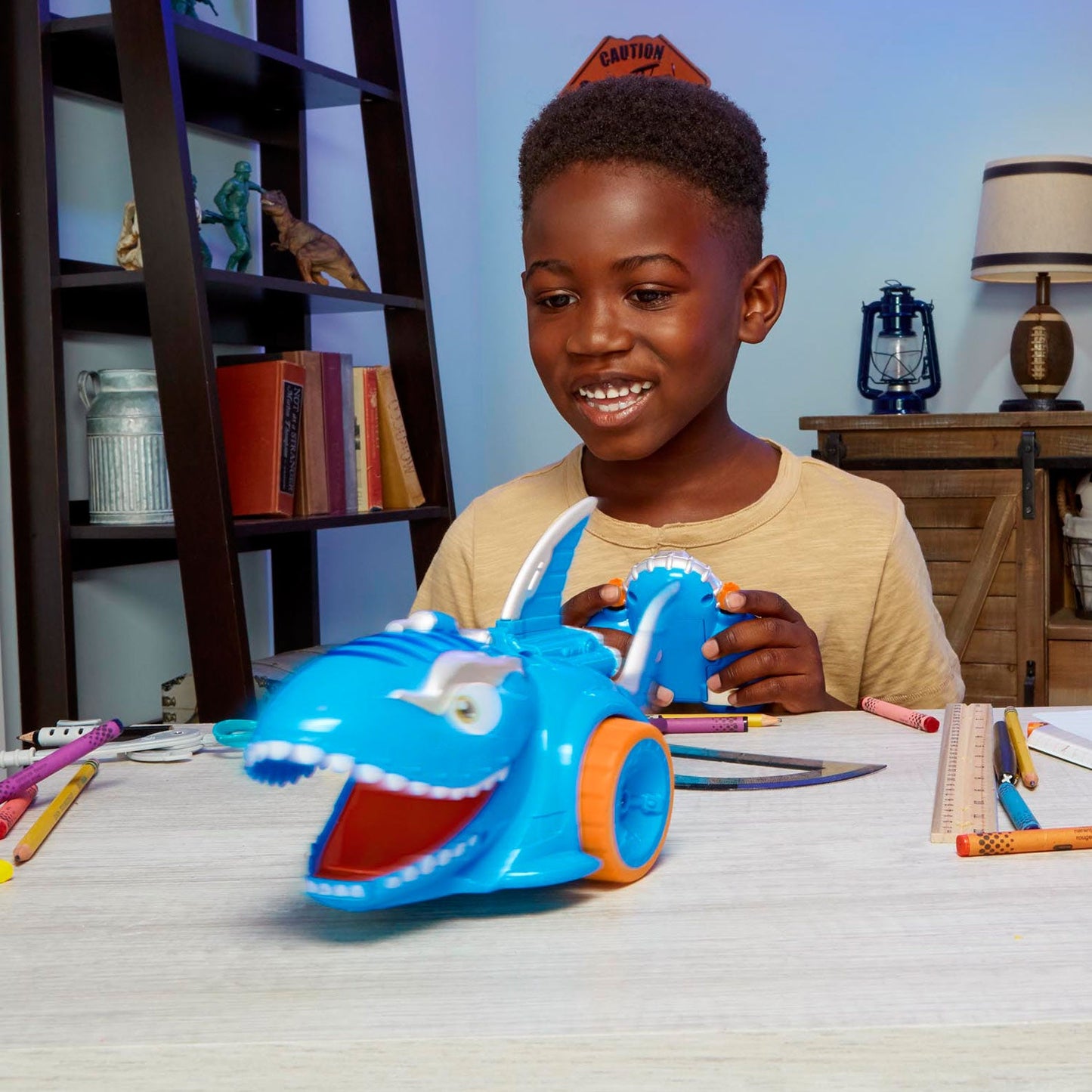 Shark Strike RC | Little Tikes | Little Tikes