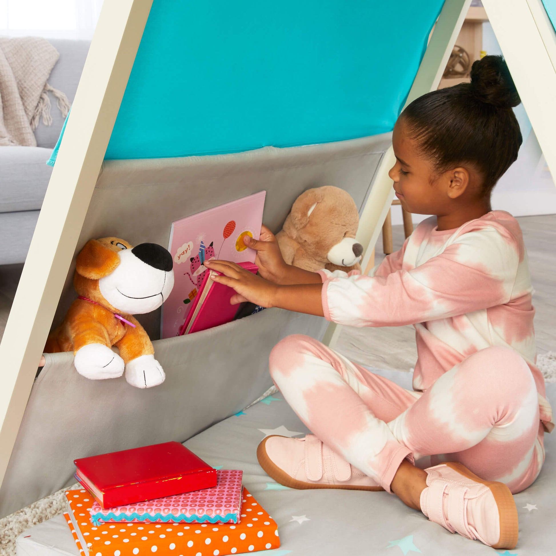Night Reading Nook | Little Tikes | Little Tikes