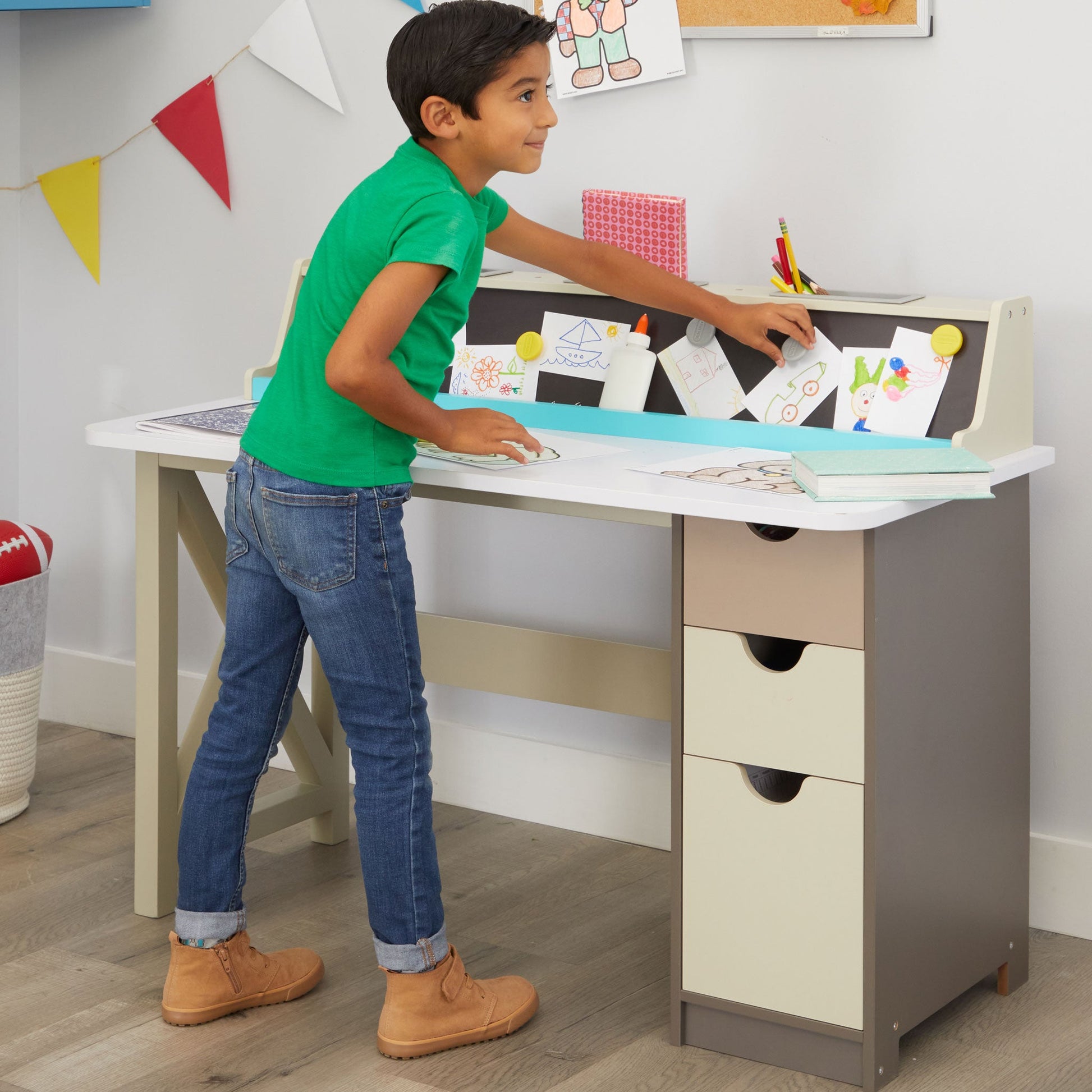 Little Tikes 2-in-1 Chalkboard Desk | Little Tikes
