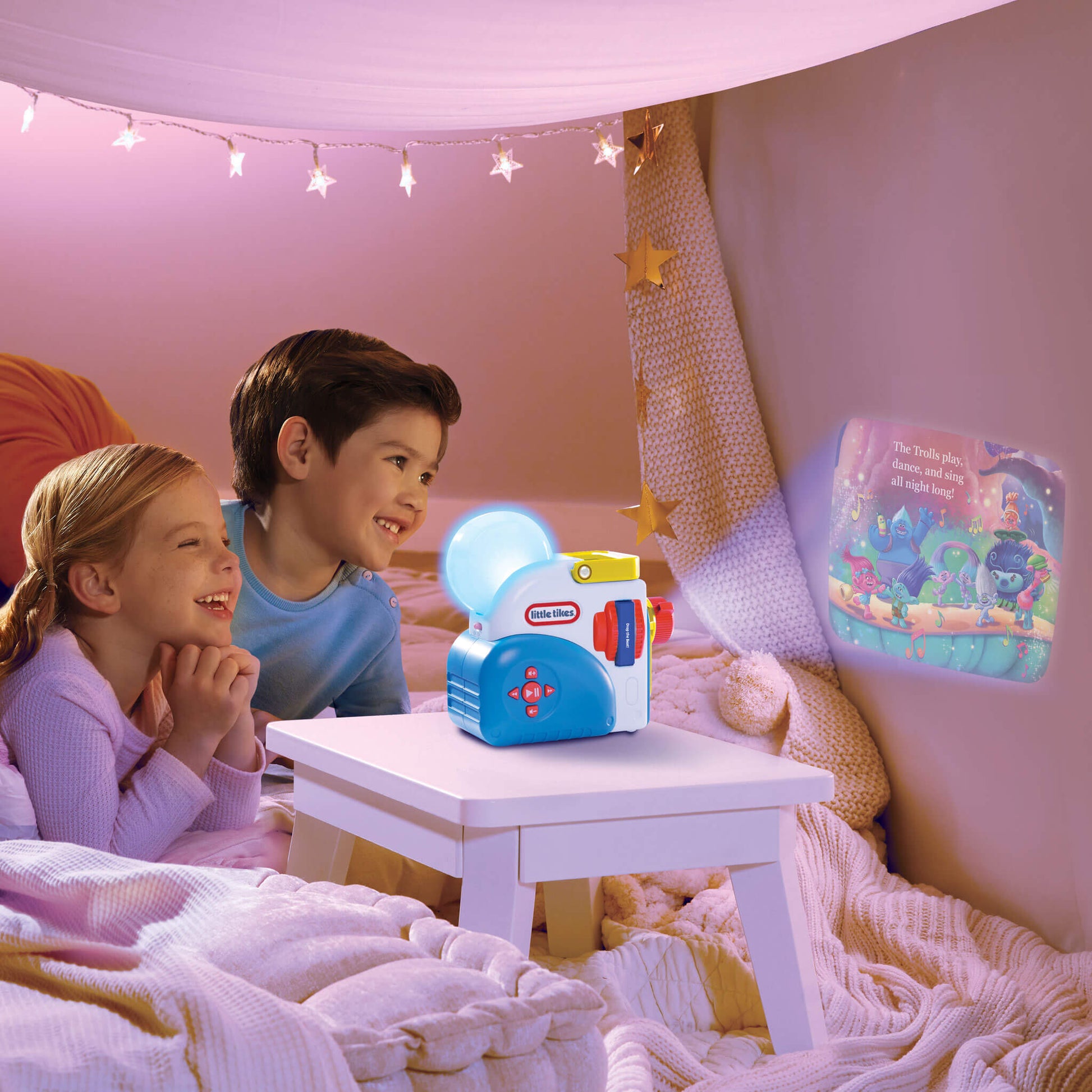 Little Tikes Story Dream Machine™ DreamWorks Trolls Hug | Little Tikes