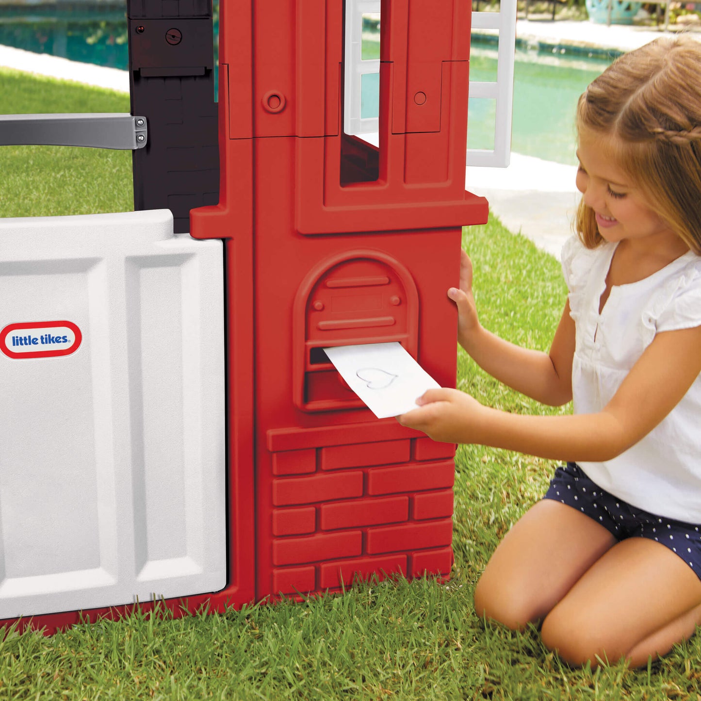Little Tikes Cape Cottage Playhouse™ - Red | Little Tikes