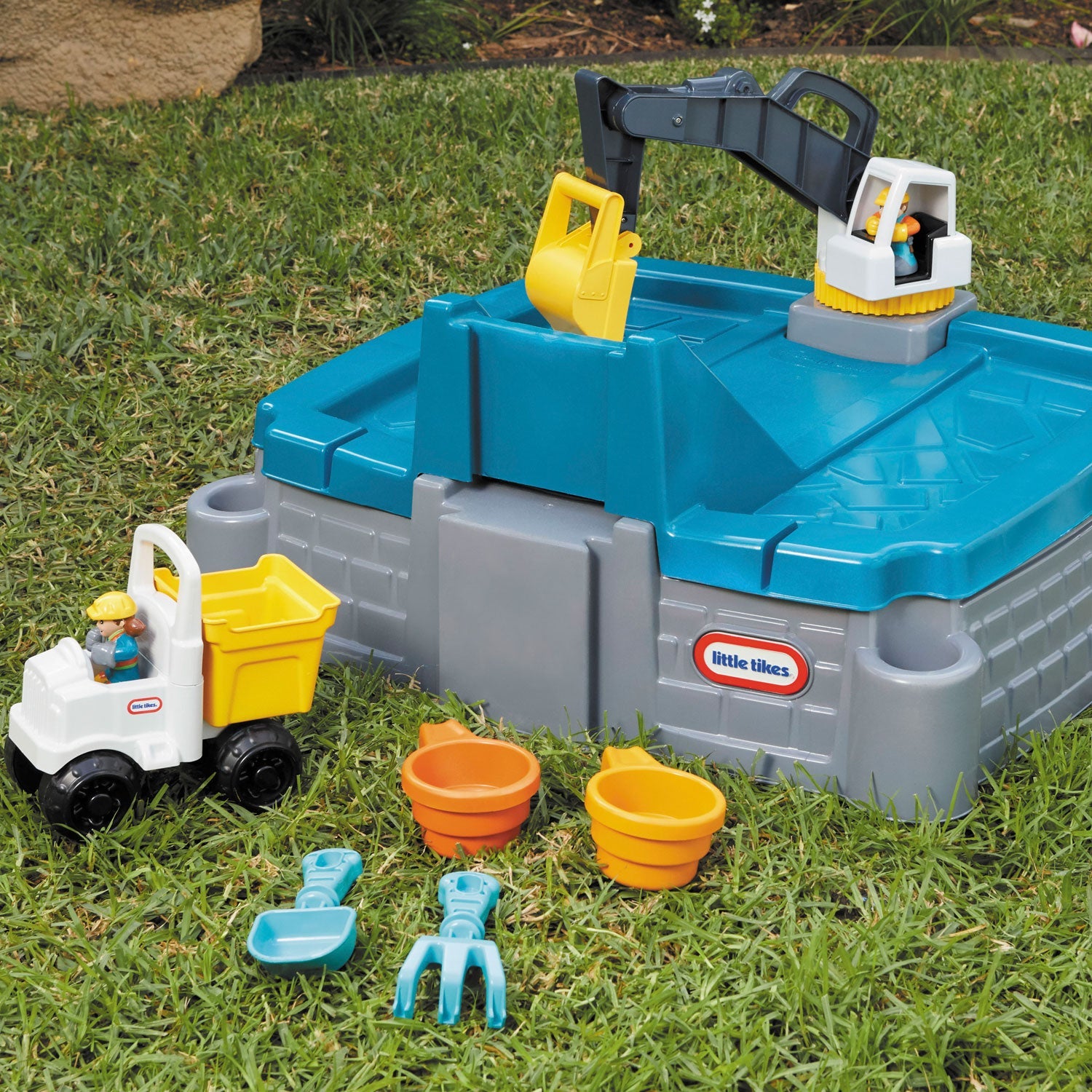 Little Tikes Dirt Diggers Excavator Sandbox | Little Tikes
