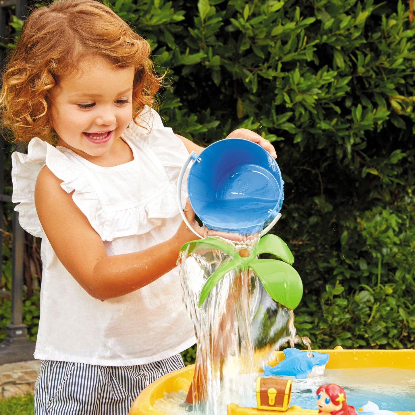 Little Tikes Island Wavemaker Water Table | Little Tikes