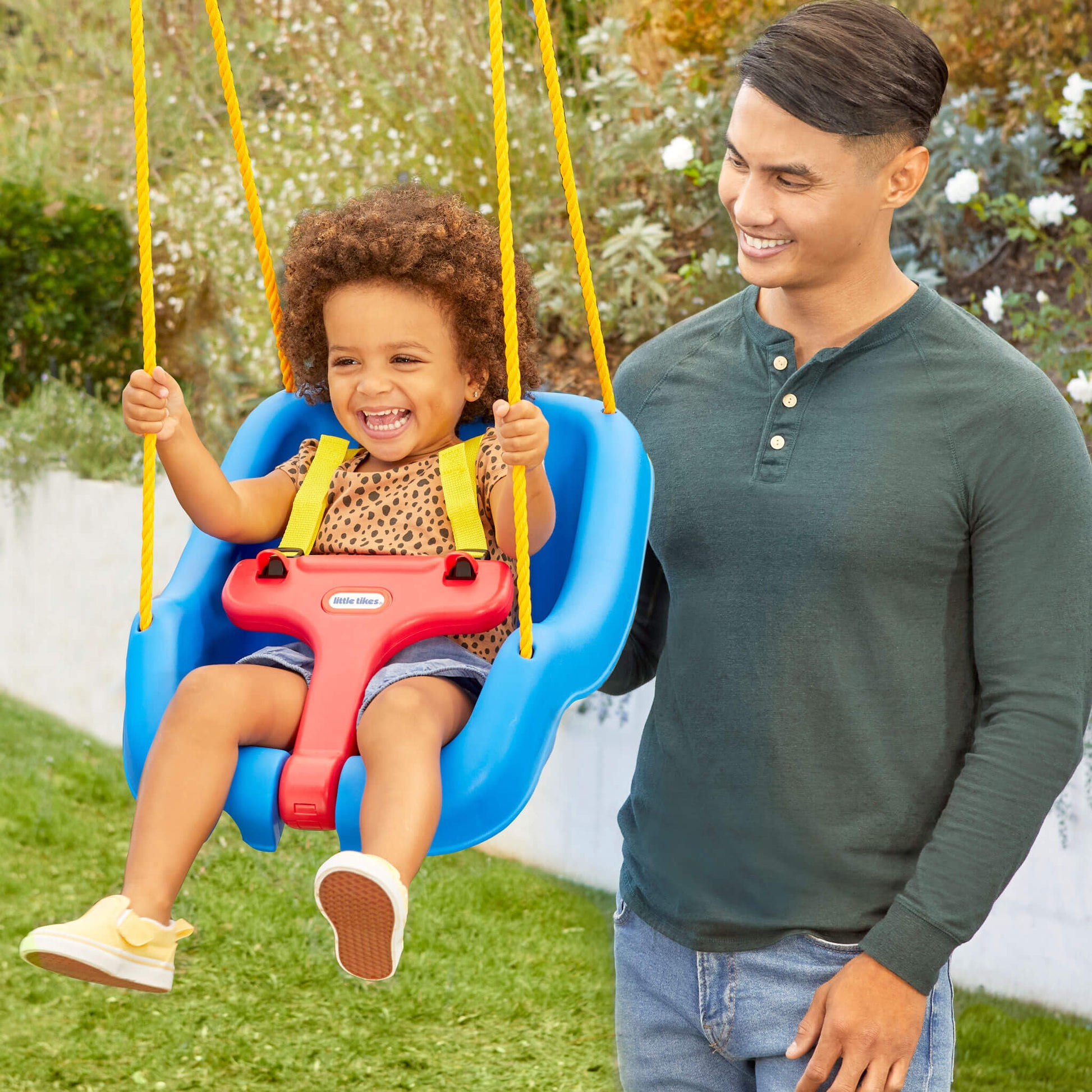 Little Tikes Snug 'n Secure Swing | Little Tikes
