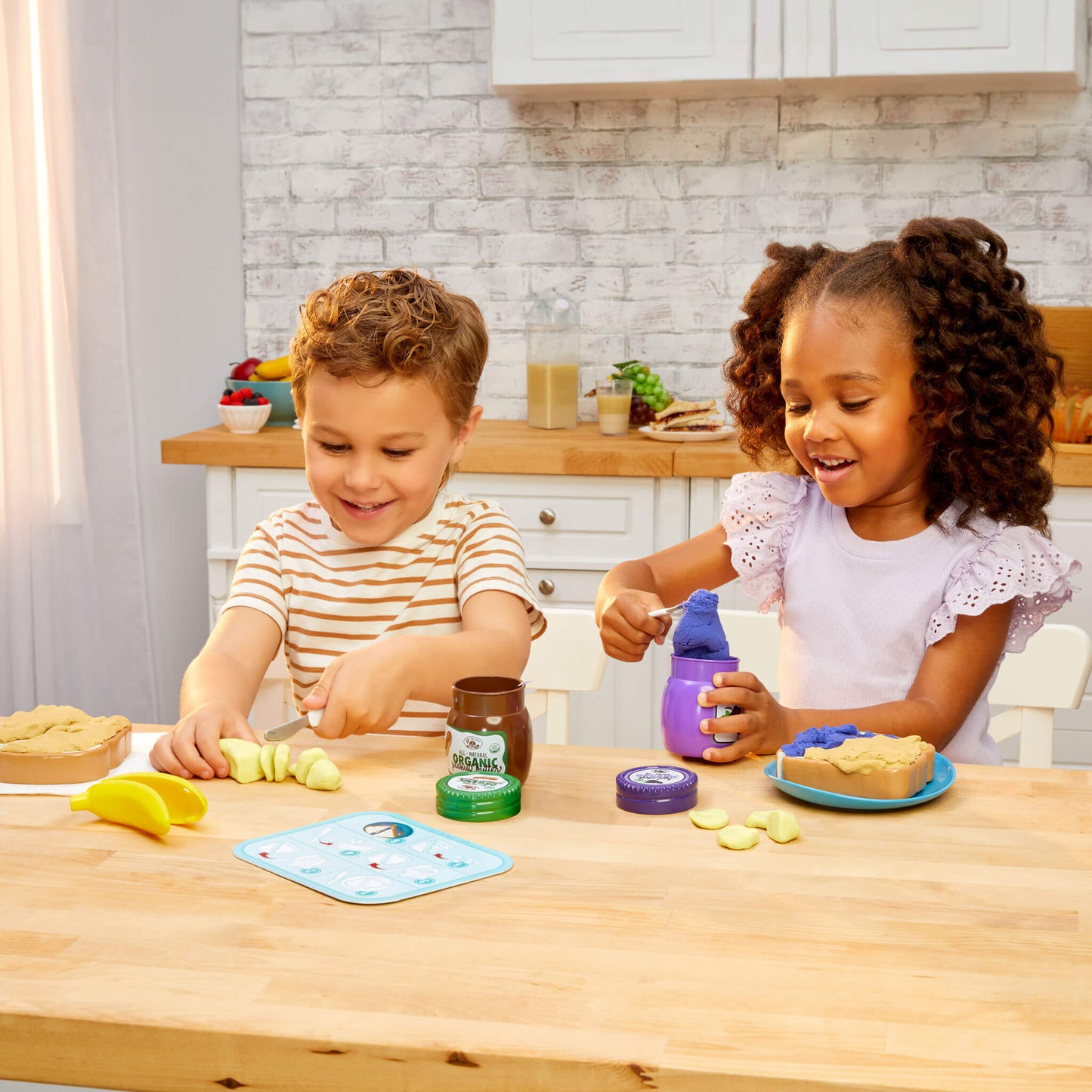 Little Tikes Creative Chefs Peanut Butter & Jelly Kit | Little Tikes